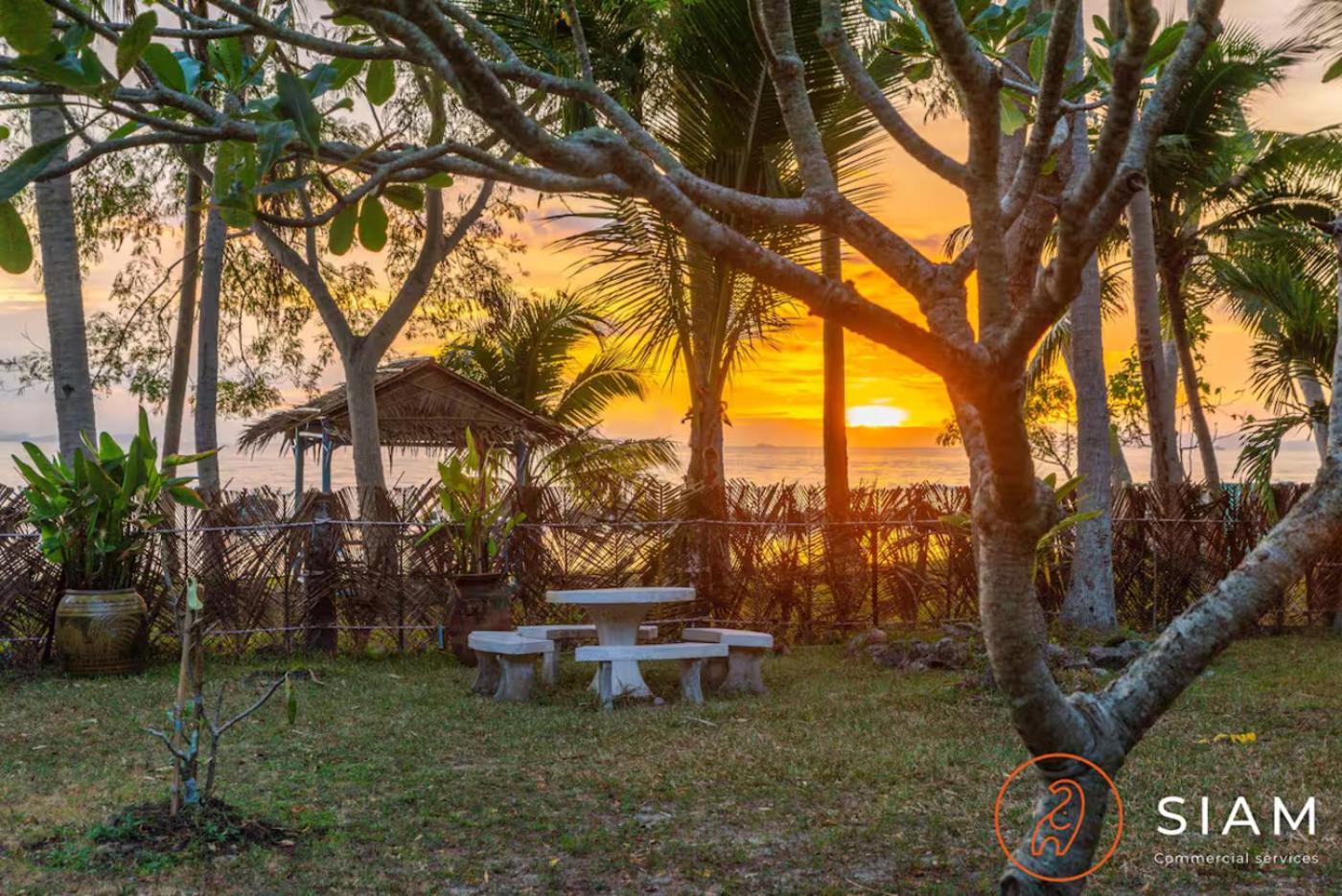 The Wooden Beach House 3Br - Sunset Beach Garden Taling Ngam  Exterior photo