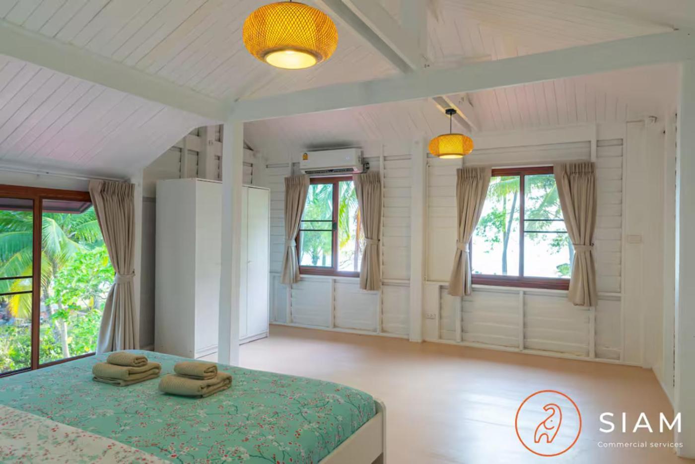 The Wooden Beach House 3Br - Sunset Beach Garden Taling Ngam  Exterior photo
