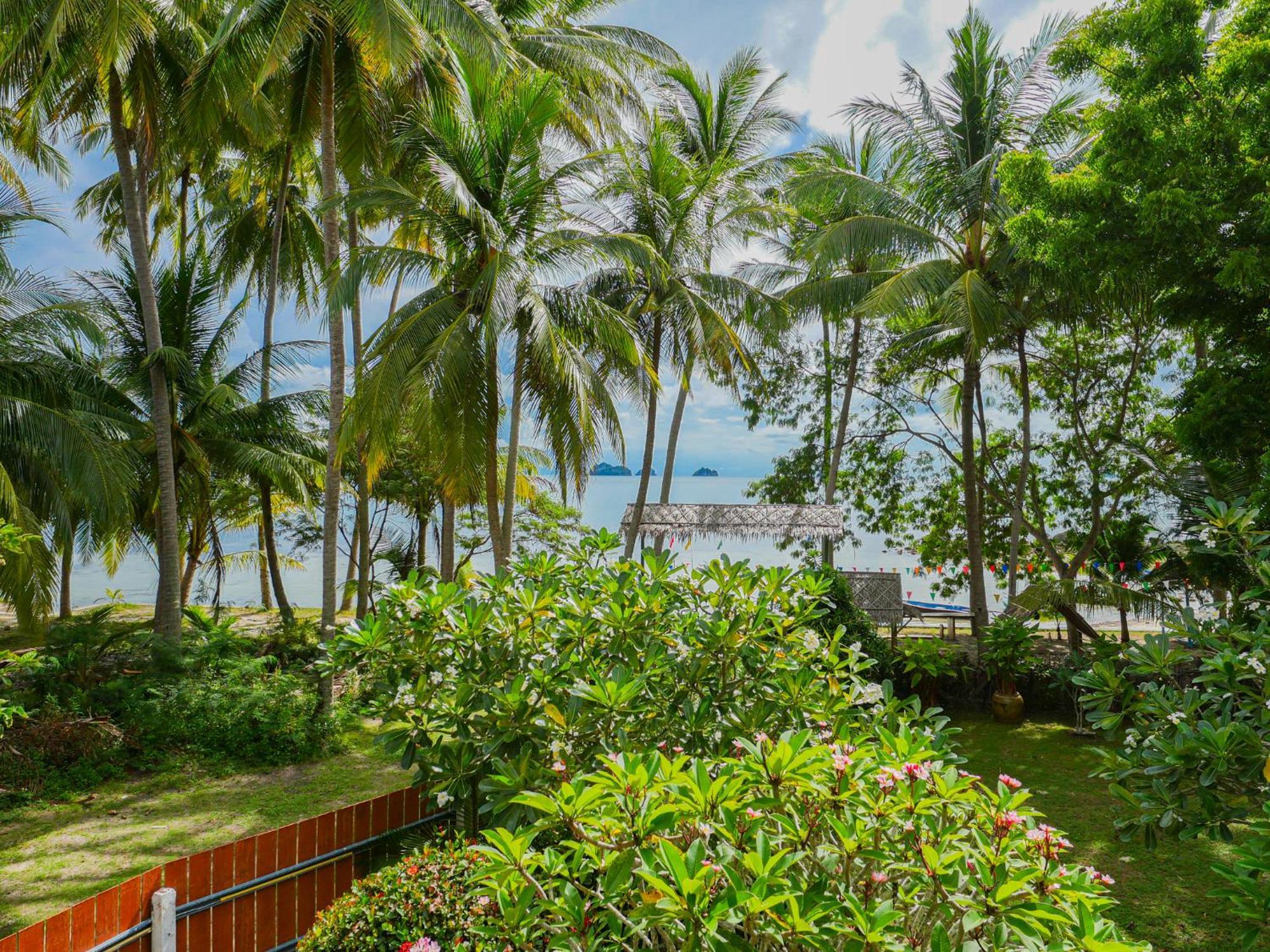 The Wooden Beach House 3Br - Sunset Beach Garden Taling Ngam  Exterior photo